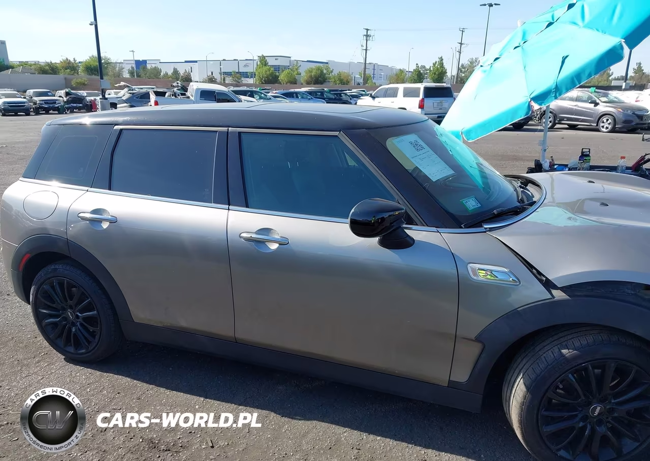 2020 Mini Clubman Cooper S VIN:WMWLV7C09L2M49203 - 13