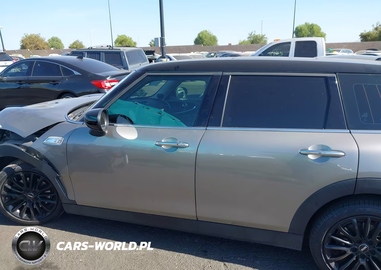 2020 Mini Clubman Cooper S VIN:WMWLV7C09L2M49203 - 14