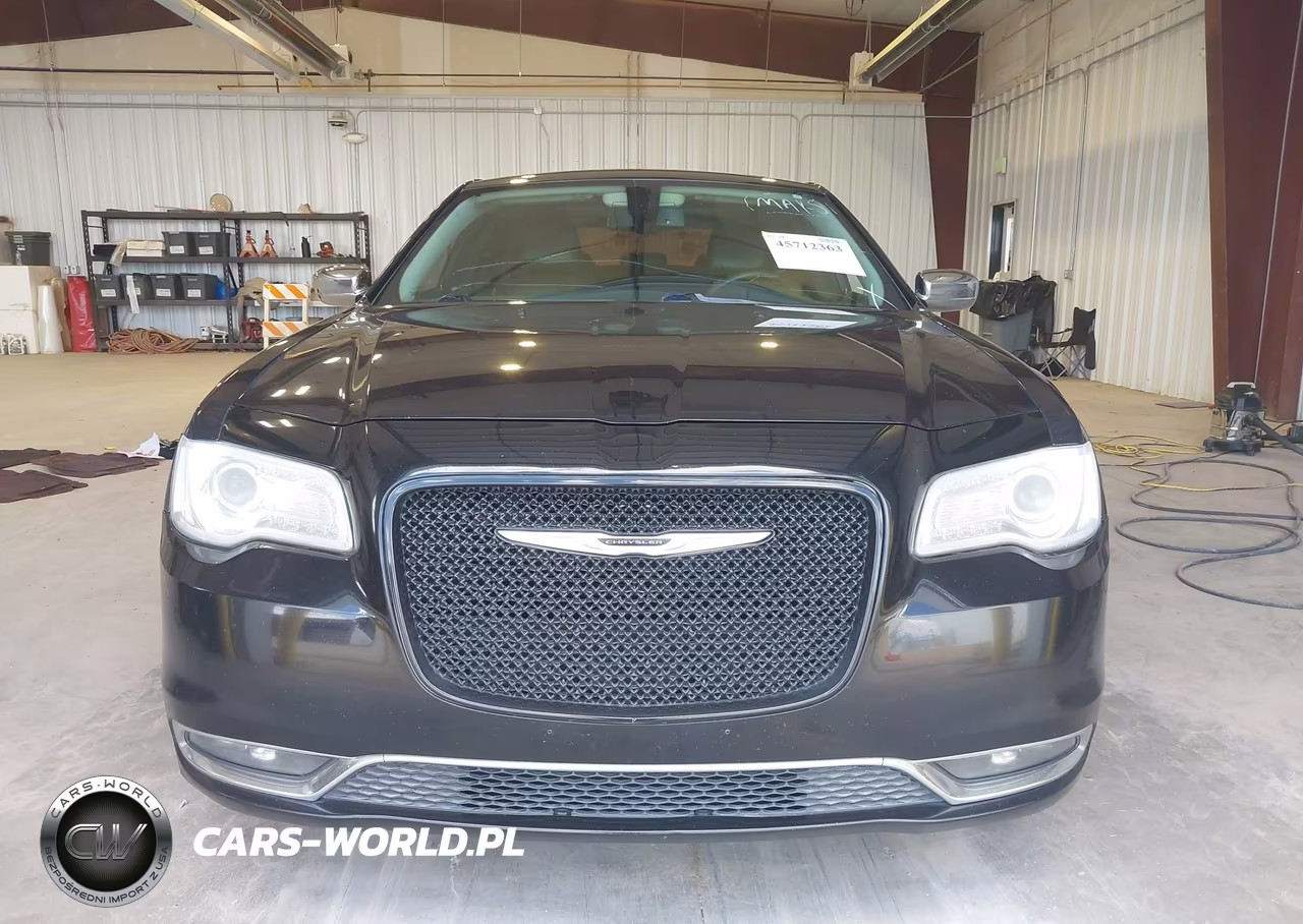 2017 Chrysler 300C VIN:2C3CCAEG4HH566514 - 13