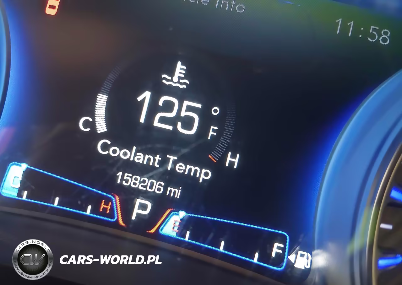 2017 Chrysler 300C VIN:2C3CCAEG4HH566514 - 16