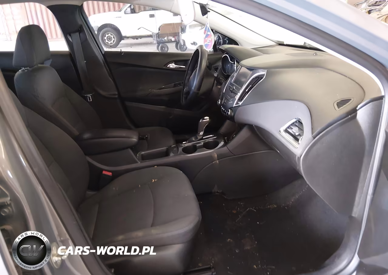 2018 Chevrolet Cruze Lt Auto VIN:1G1BE5SM4J7169043 - 5