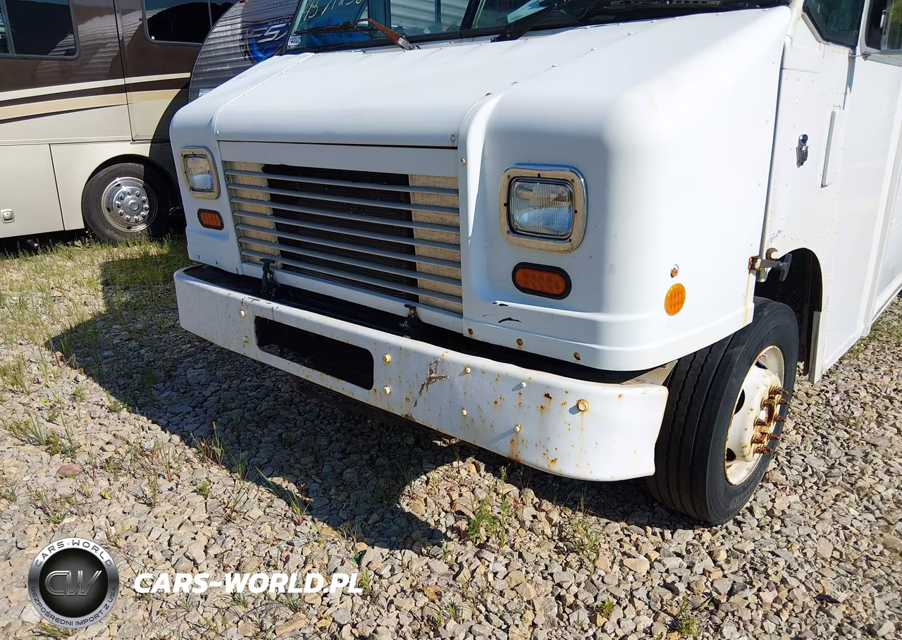 2015 Ford F-59 Commercial Stripped VIN:1F66F5KY3F0A04337 - 13