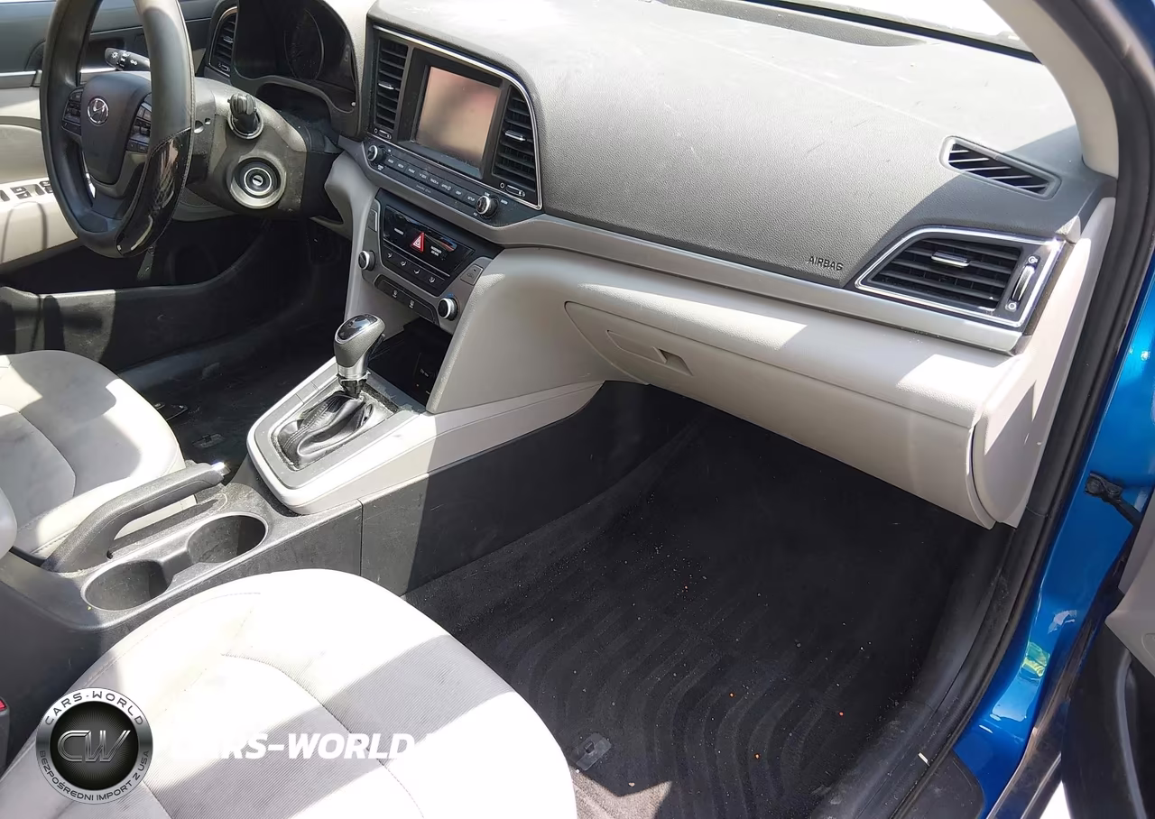 2018 Hyundai Elantra Sel VIN:5NPD84LFXJH289216 - 5