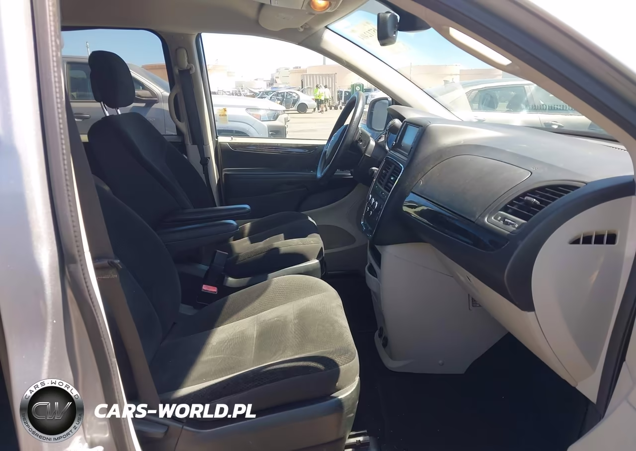 2018 Dodge Grand Caravan Se VIN:2C4RDGBG5JR313079 - 5