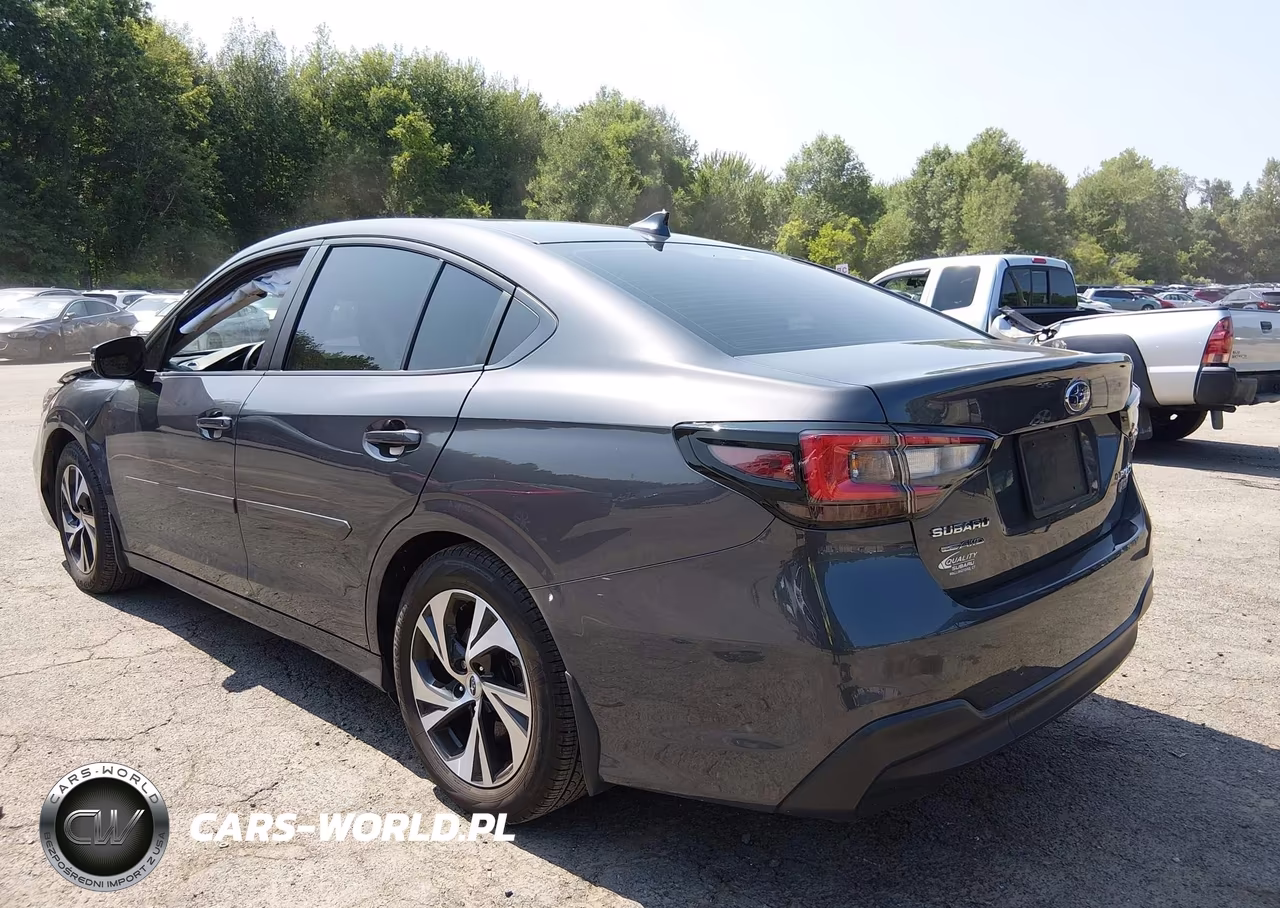 2024 Subaru Legacy Premium VIN:4S3BWAC64R3018008 - 3