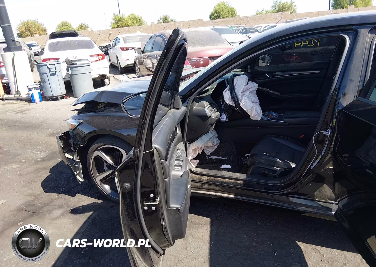 2018 Honda Accord Sport VIN:1HGCV1F33JA181288 - 5