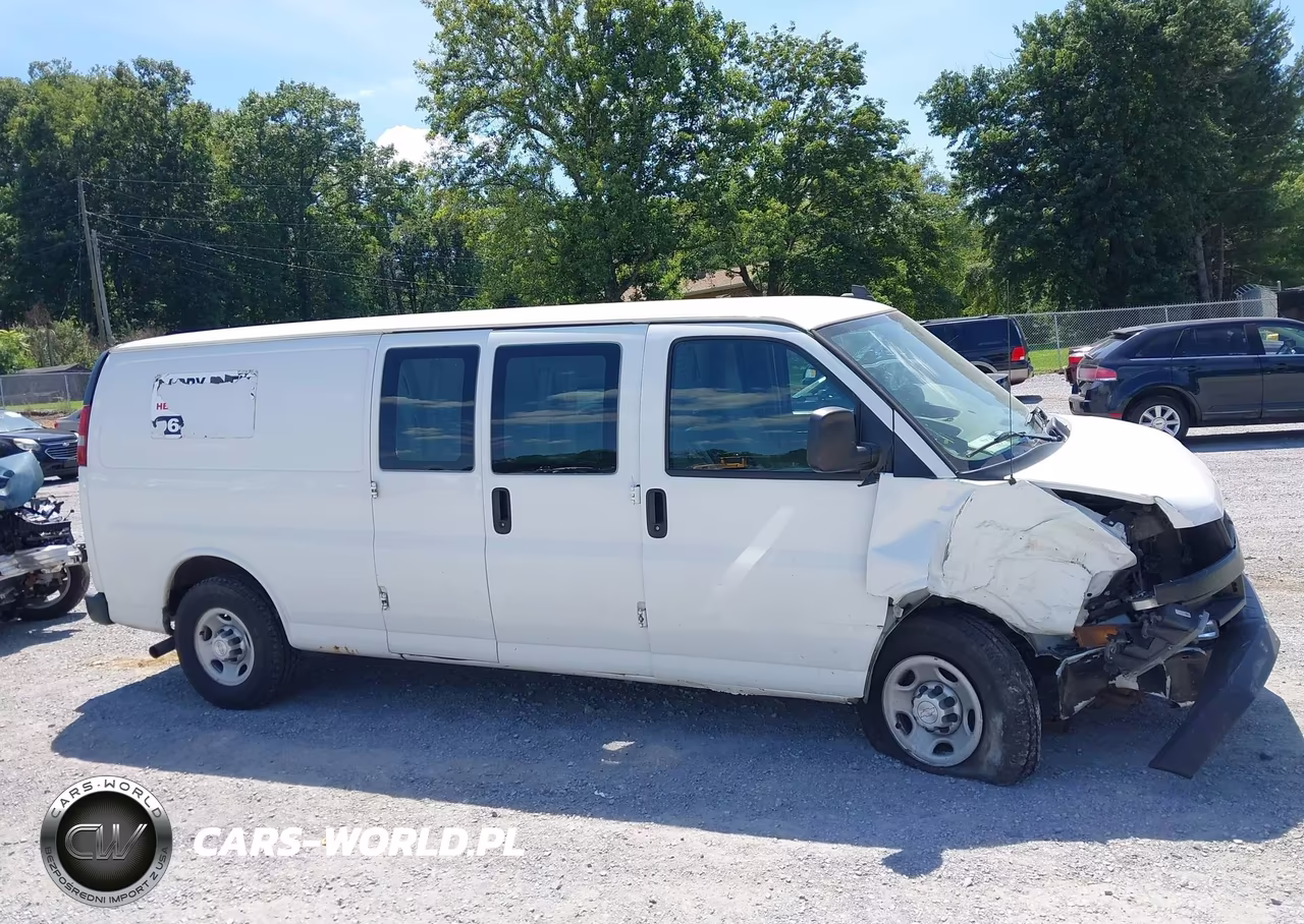 2018 Chevrolet Express 2500 Work Van VIN:1GCWGBFG2J1343491 - 14