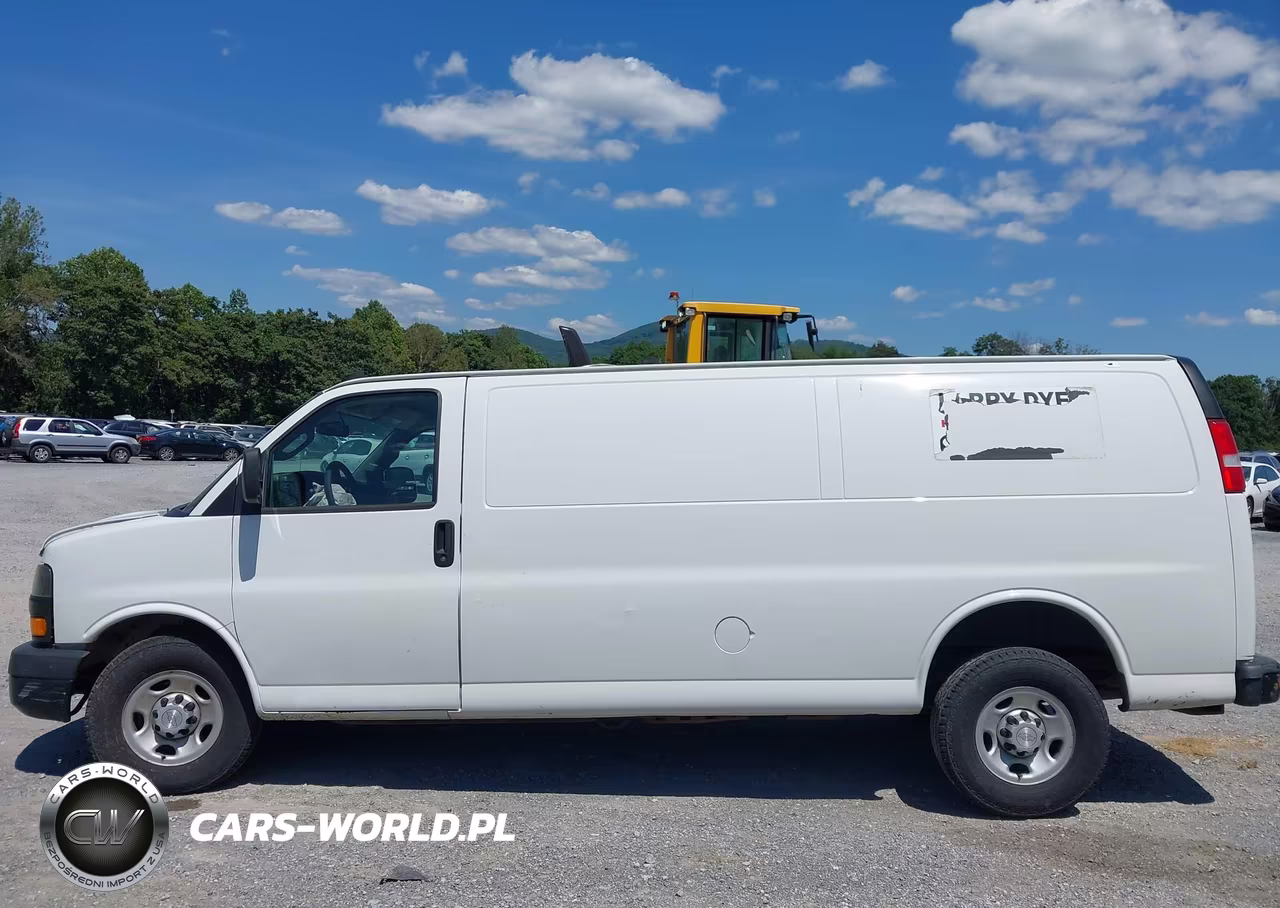 2018 Chevrolet Express 2500 Work Van VIN:1GCWGBFG2J1343491 - 15