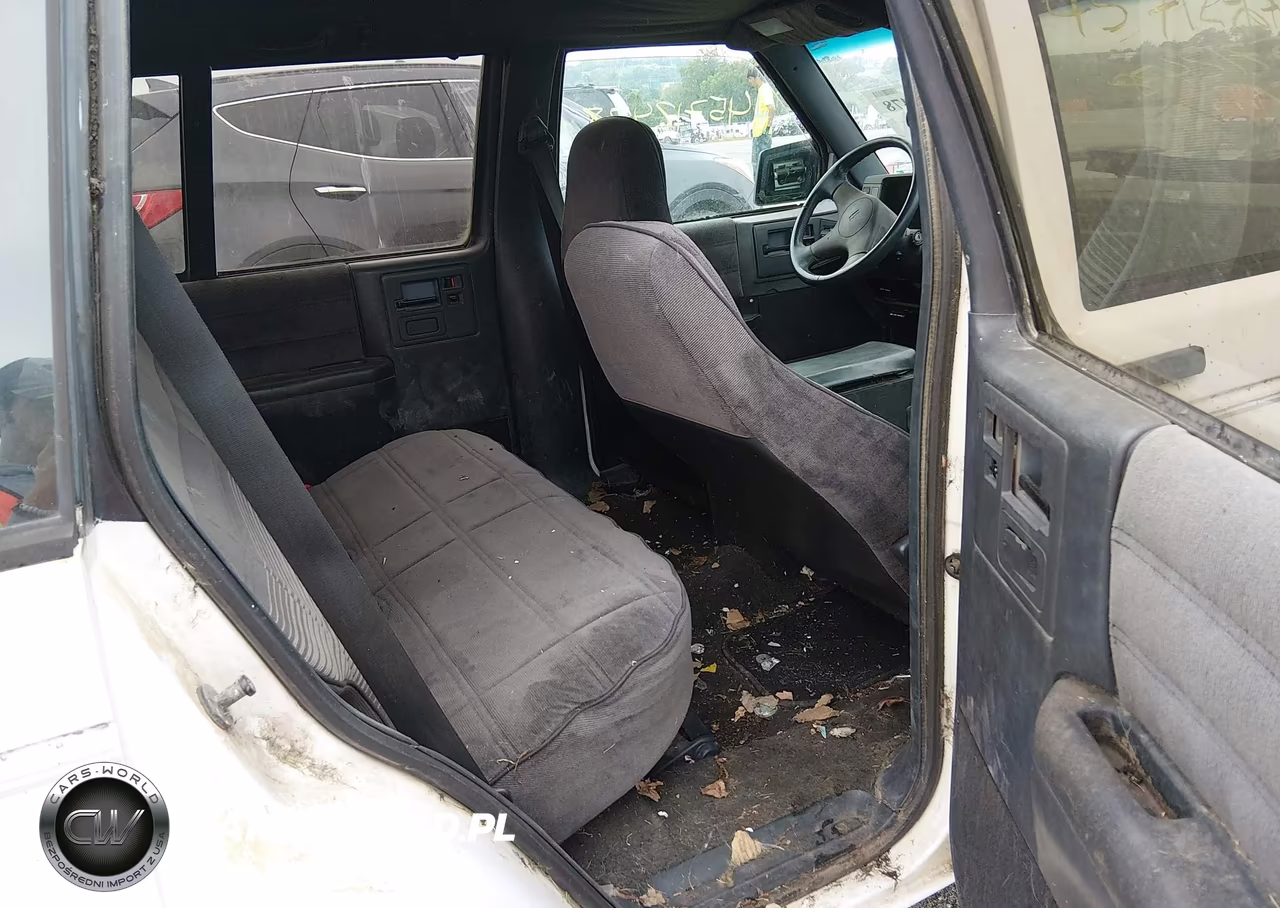 1993 Chevrolet Blazer S10 VIN:1GNDT13W2P2132729 - 8