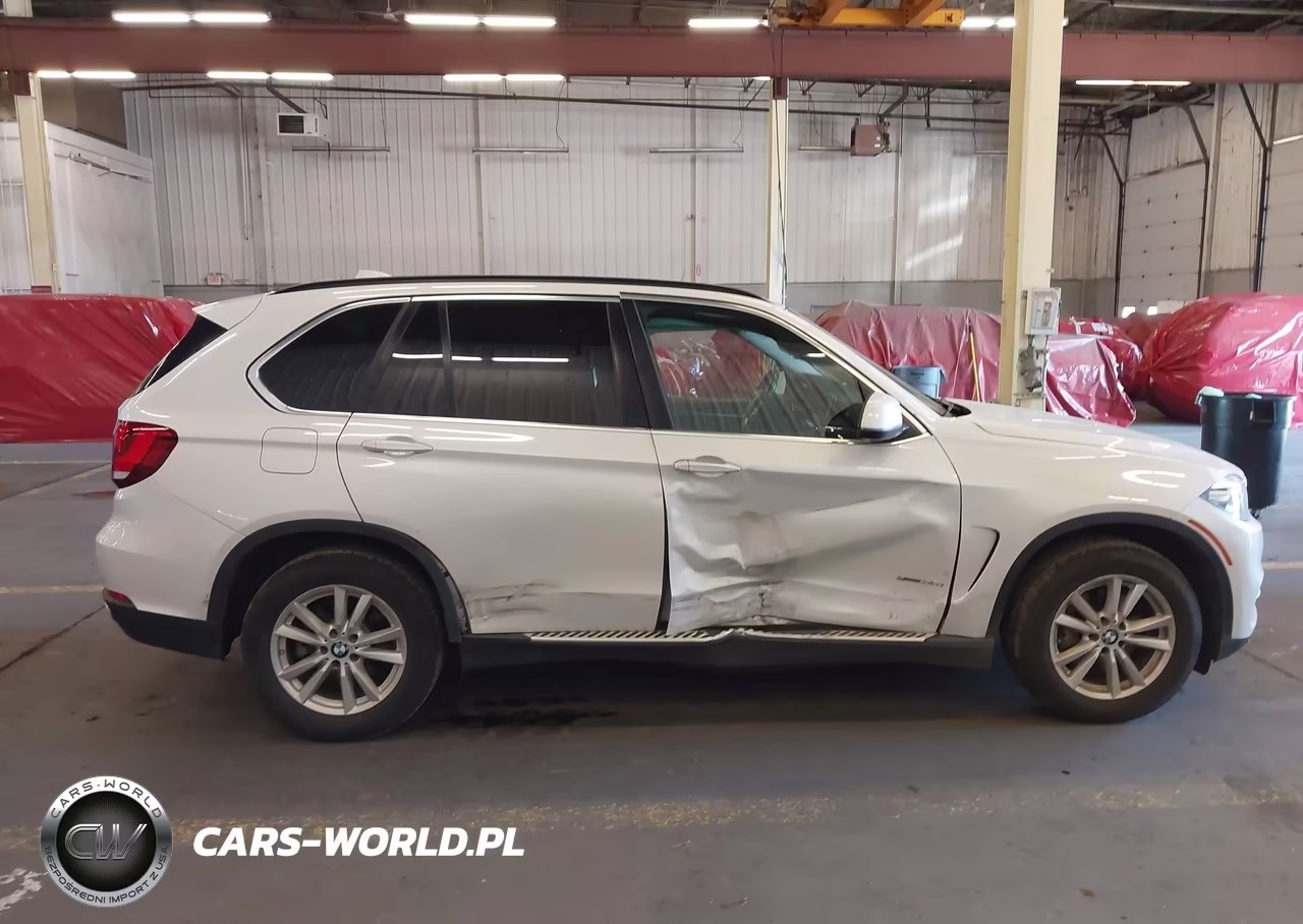 2015 BMW X5 xDrive35I VIN:5UXKR0C57F0K64118 - 13