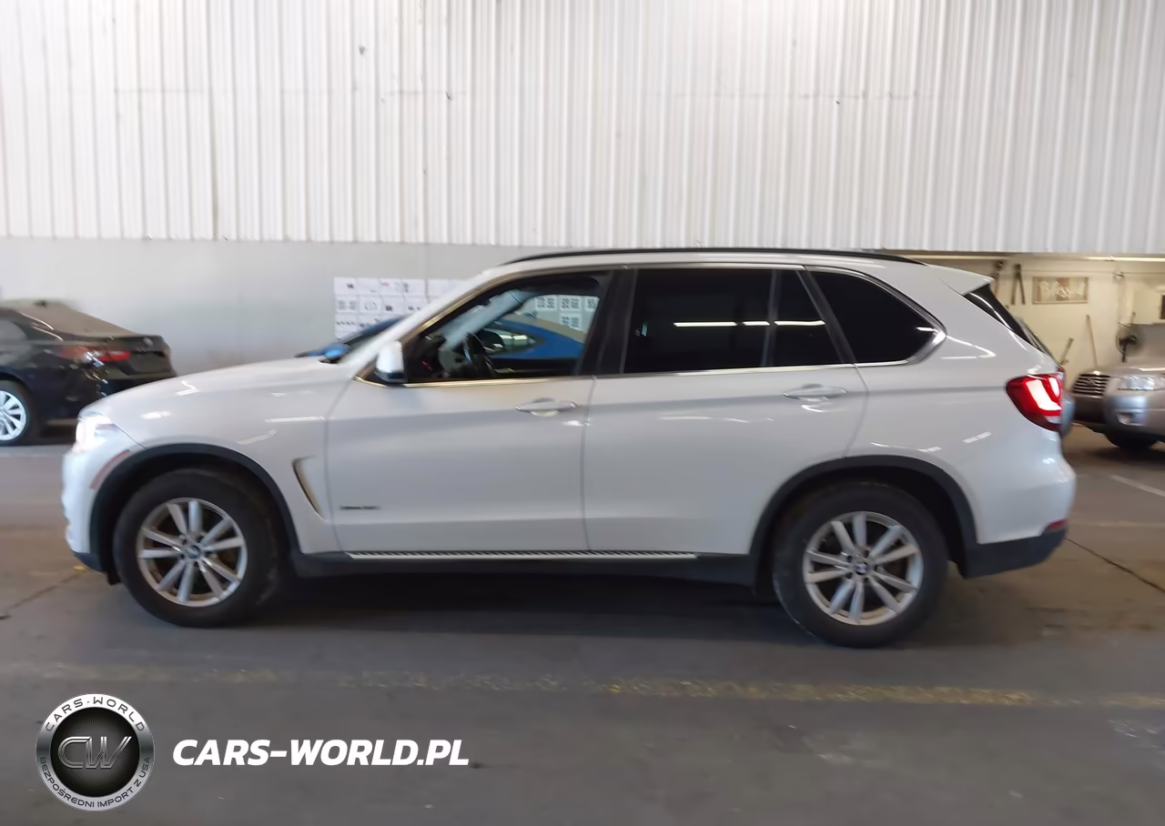 2015 BMW X5 xDrive35I VIN:5UXKR0C57F0K64118 - 14