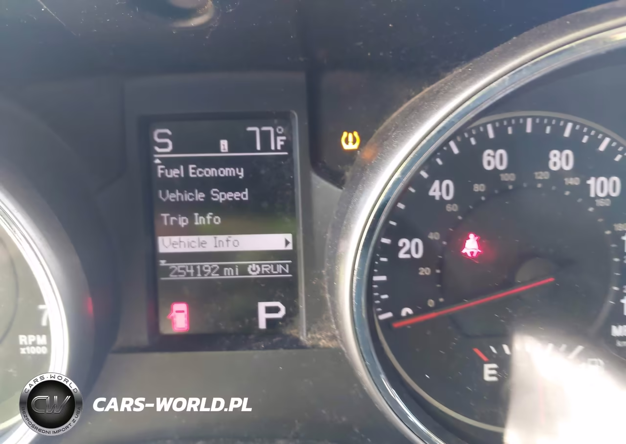 2012 Jeep Grand Cherokee Laredo VIN:1C4RJFAG8CC359473 - 7