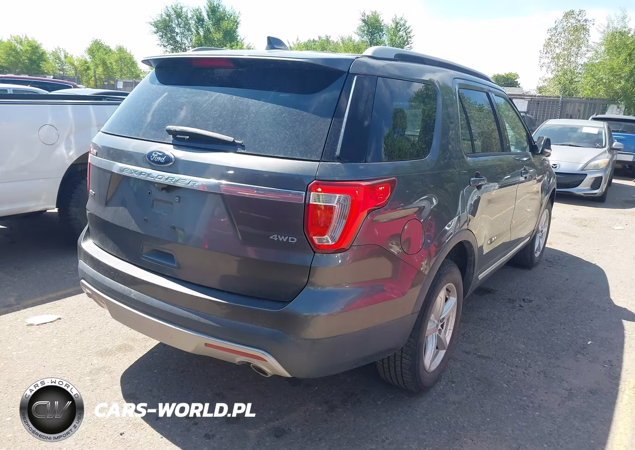 2016 Ford Explorer Xlt VIN:1FM5K8D85GGA29280 - 4
