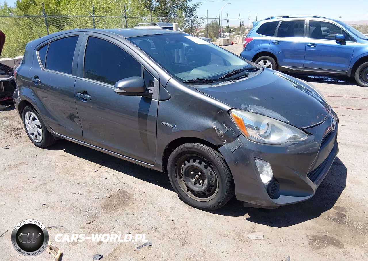 2015 Toyota Prius C One