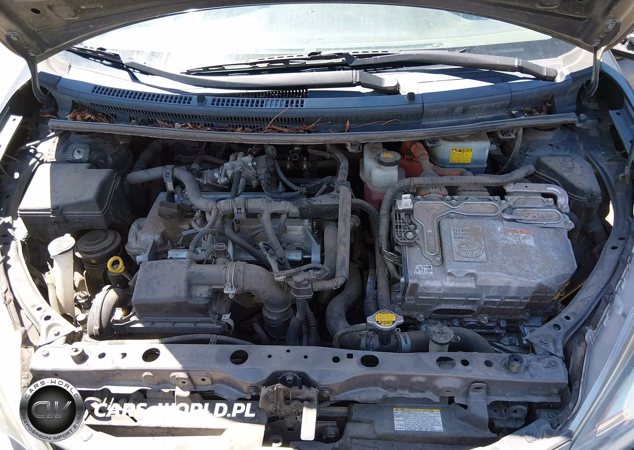 2015 Toyota Prius C One VIN:JTDKDTB36F1103786 - 10