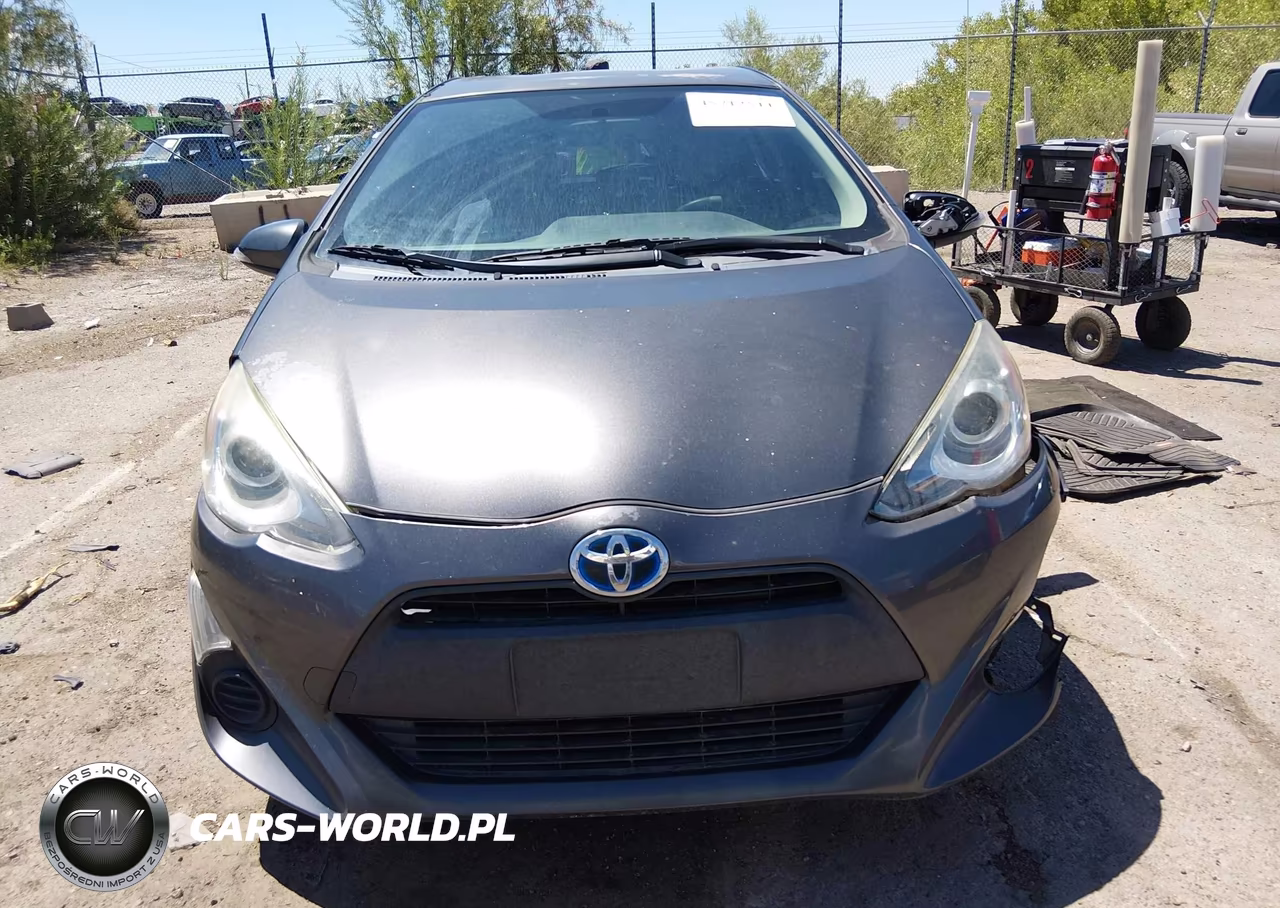 2015 Toyota Prius C One VIN:JTDKDTB36F1103786 - 12