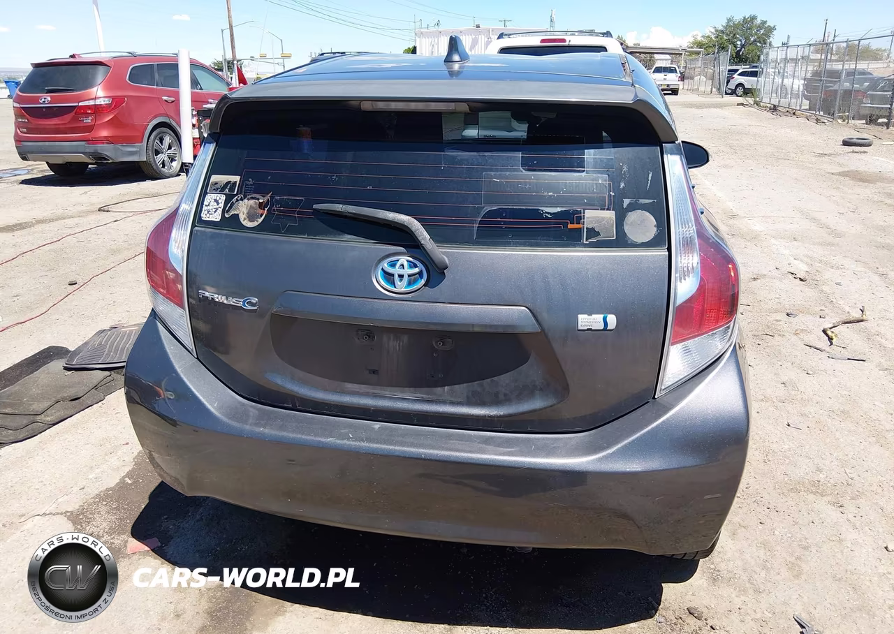 2015 Toyota Prius C One VIN:JTDKDTB36F1103786 - 16