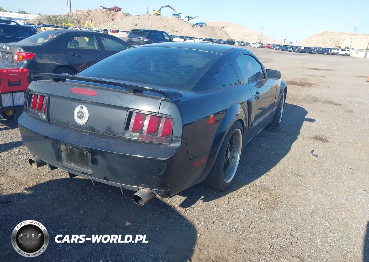 2007 Ford Mustang Gt Deluxe-Gt Premium VIN:1ZVFT82H375356312 - 4