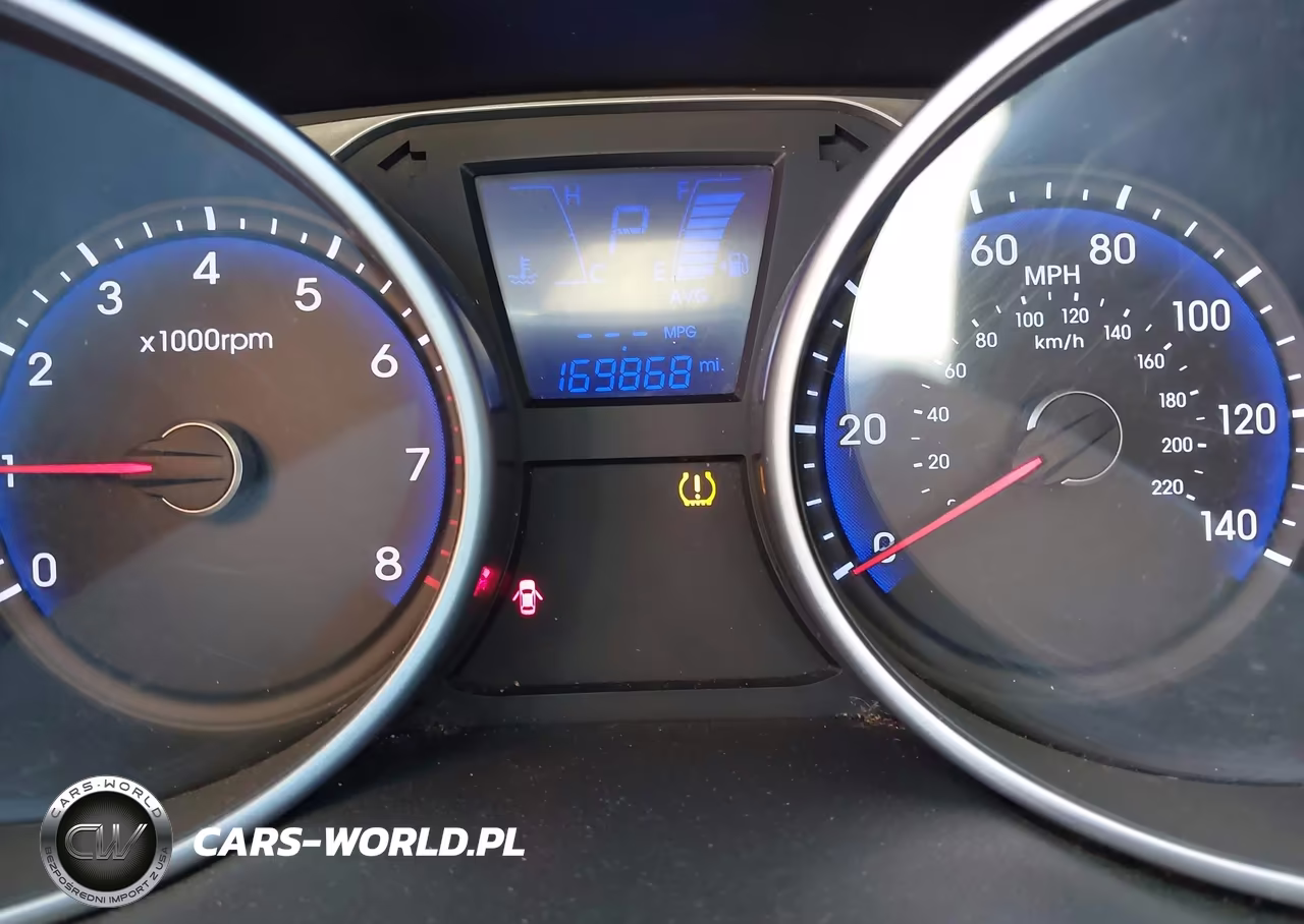 2011 Hyundai Tucson Limited VIN:KM8JU3AC6BU290075 - 7