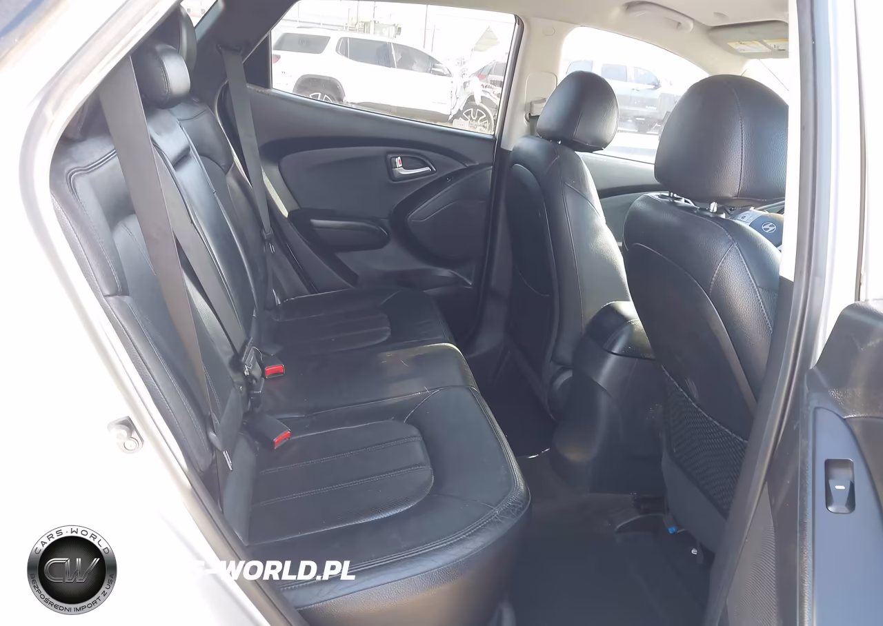 2011 Hyundai Tucson Limited VIN:KM8JU3AC6BU290075 - 8
