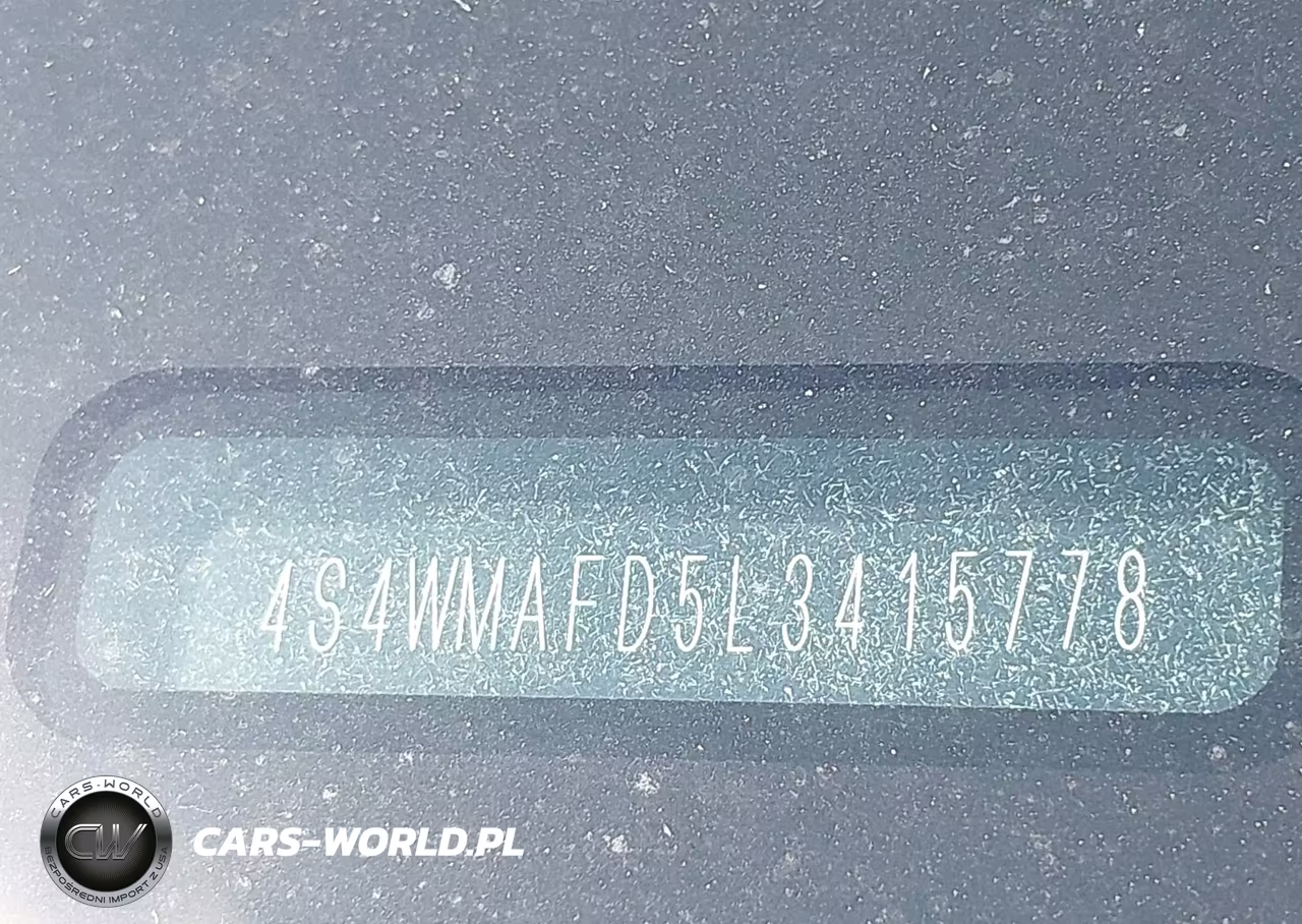 2020 Subaru Ascent Premium VIN:4S4WMAFD5L3415778 - 18