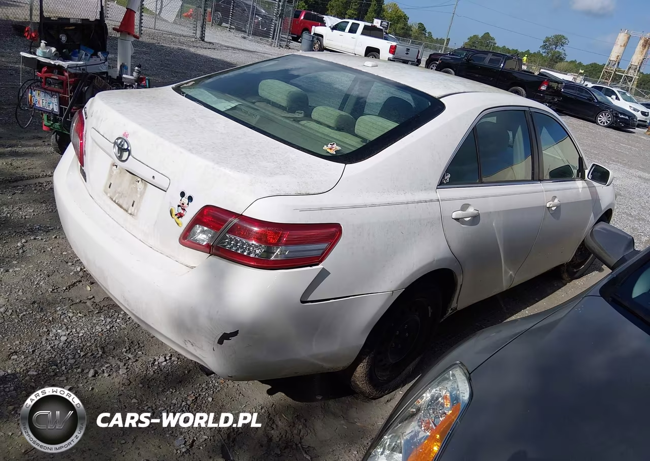 2011 Toyota Camry VIN:4T1BF3EK0BU698071 - 4