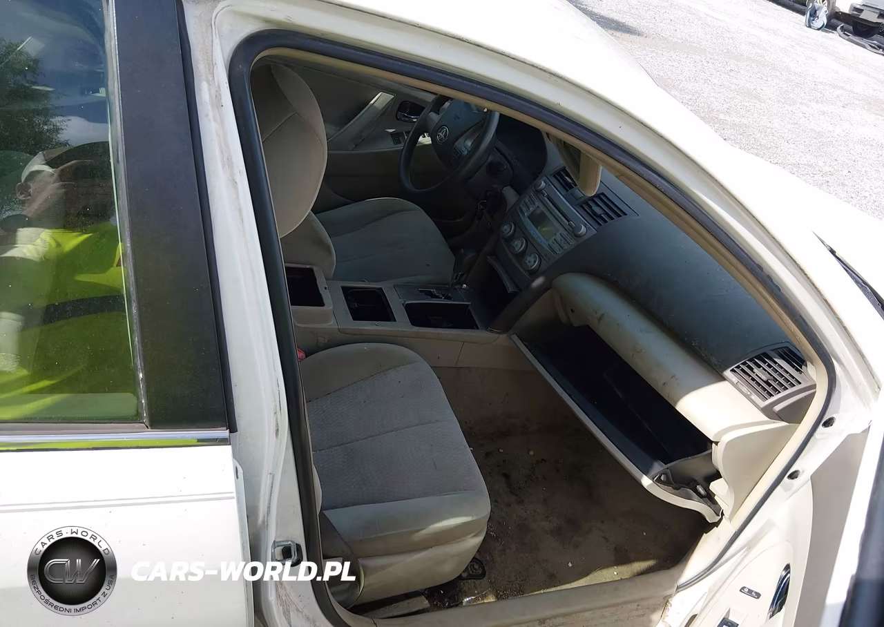 2011 Toyota Camry VIN:4T1BF3EK0BU698071 - 5