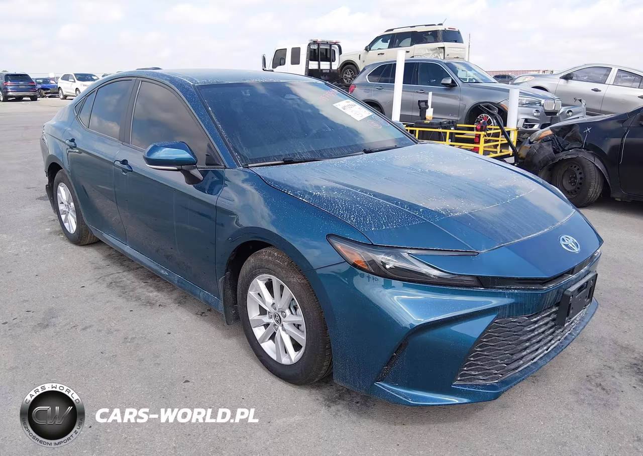 2026 Toyota Camry Le – zdjęcie 1 z 19