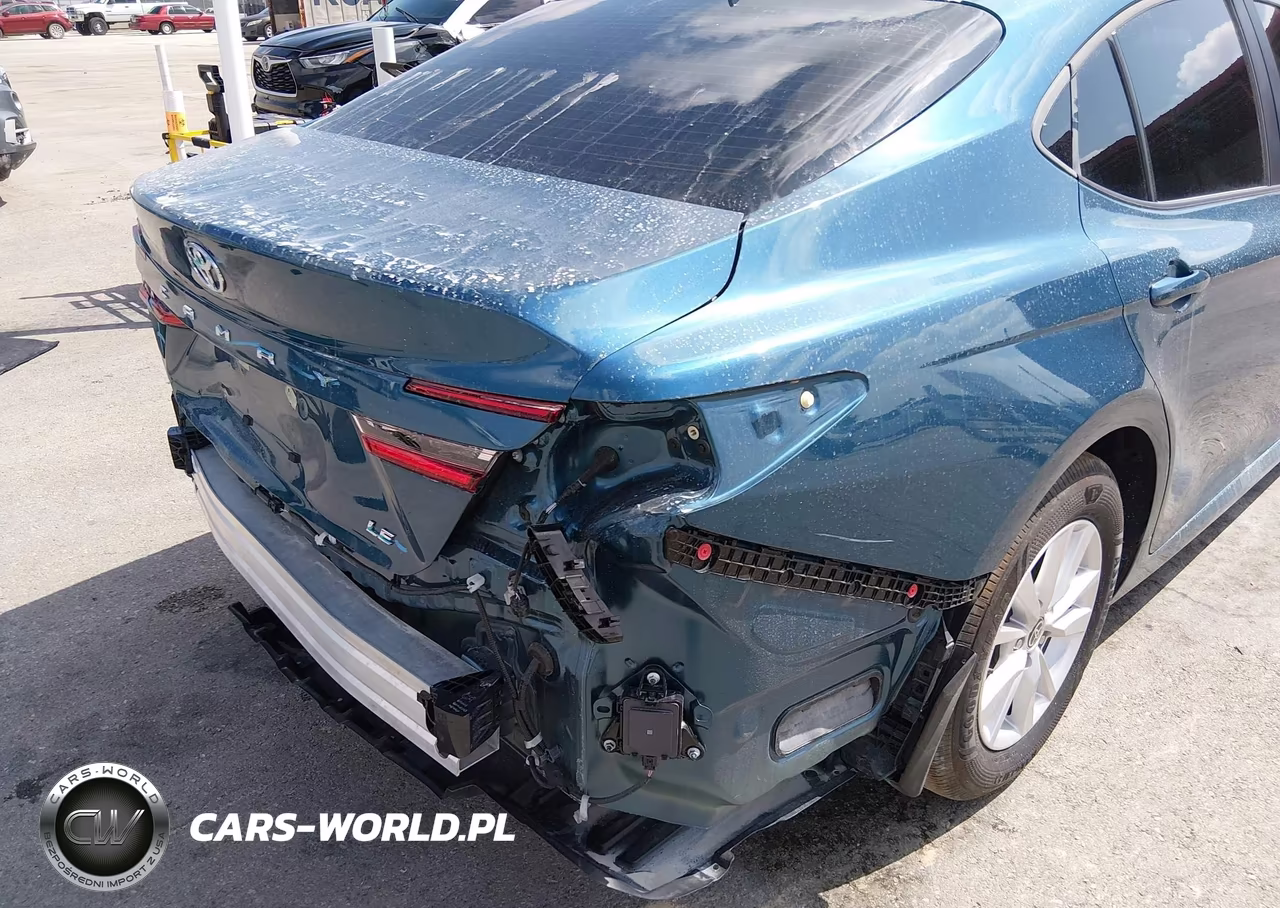 2026 Toyota Camry Le VIN:4T1DAACK0TU219602 - 18