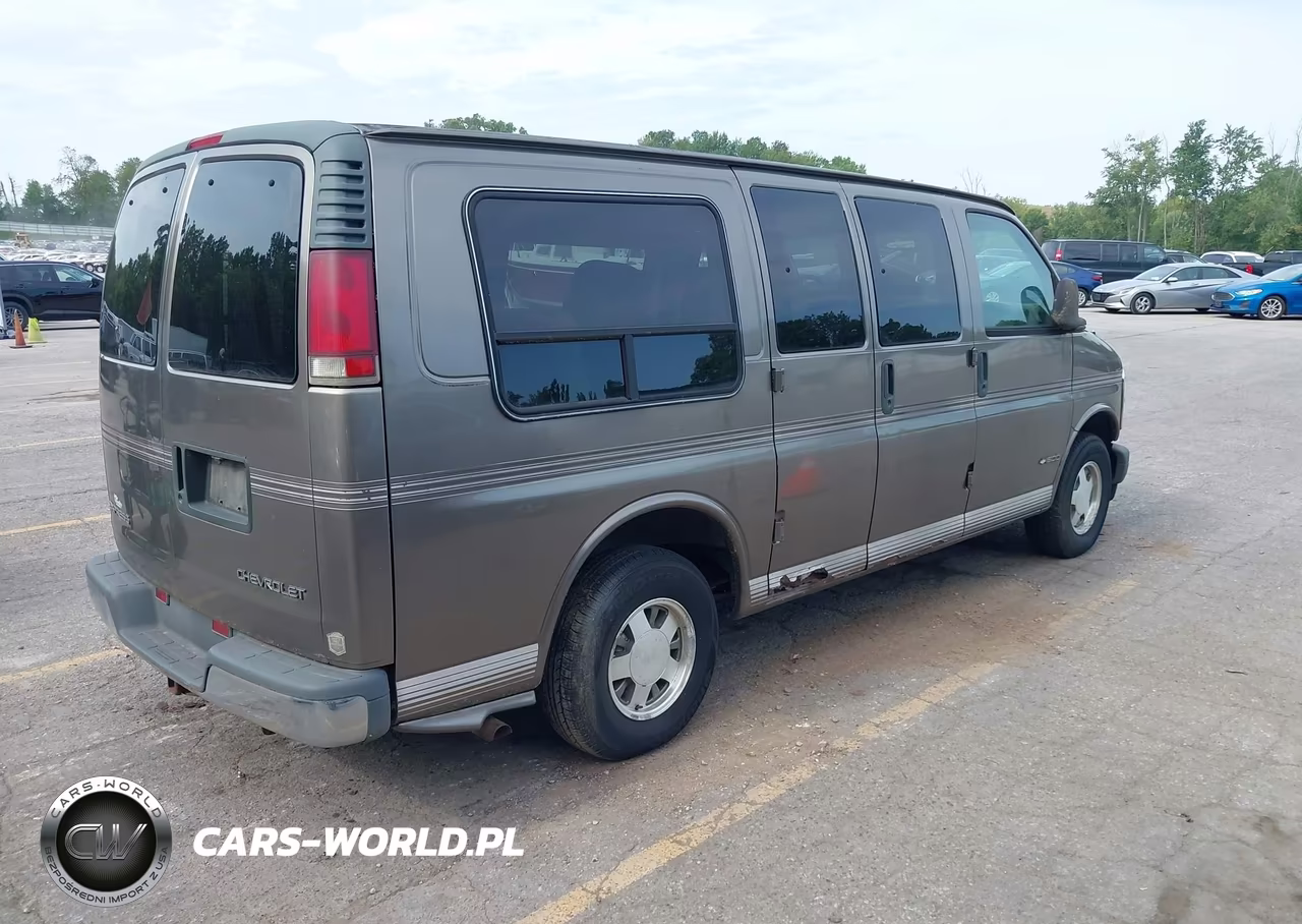 2000 Chevrolet Express Upfitter Pkg. VIN:1GBFG15R1Y1105806 - 4