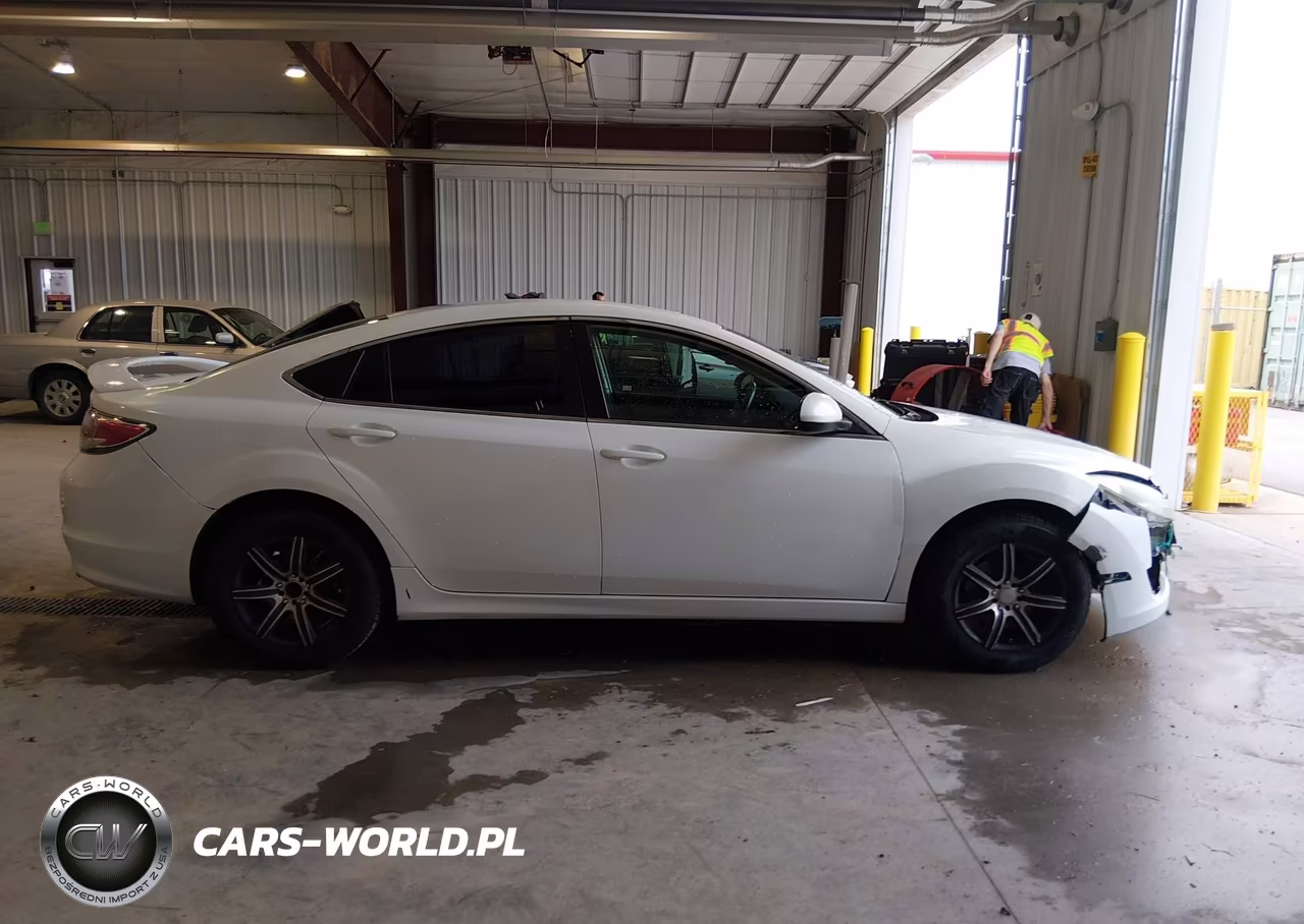 2011 Mazda Mazda6 I Sport VIN:1YVHZ8BH2B5M11121 - 14