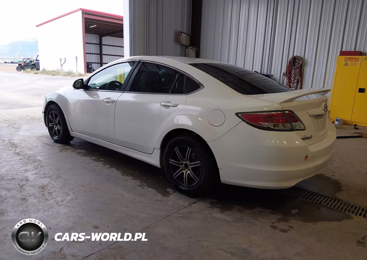 2011 Mazda Mazda6 I Sport VIN:1YVHZ8BH2B5M11121 - 3