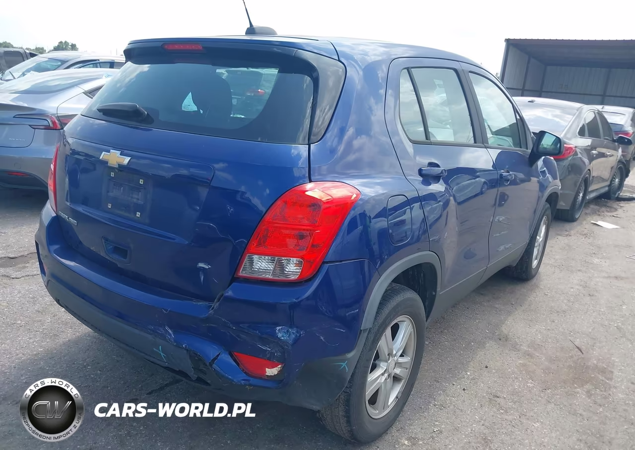 2017 Chevrolet Trax Ls VIN:3GNCJNSB4HL213982 - 4