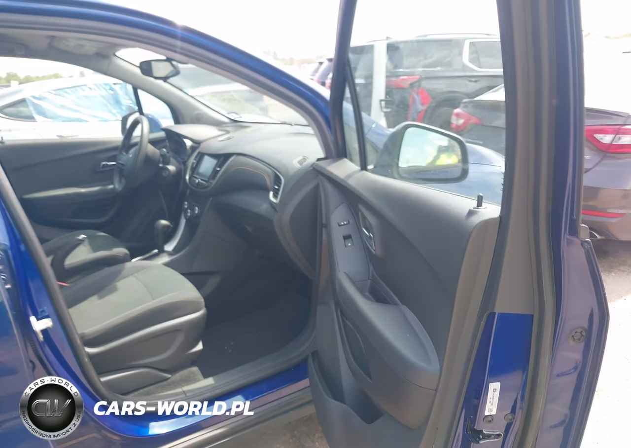 2017 Chevrolet Trax Ls VIN:3GNCJNSB4HL213982 - 5