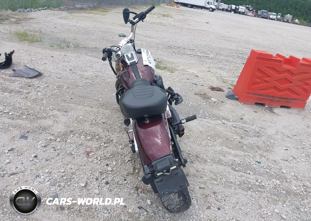 2018 Harley-Davidson Flsb Sport Glide VIN:1HD1YMJ29JC048485 - 6