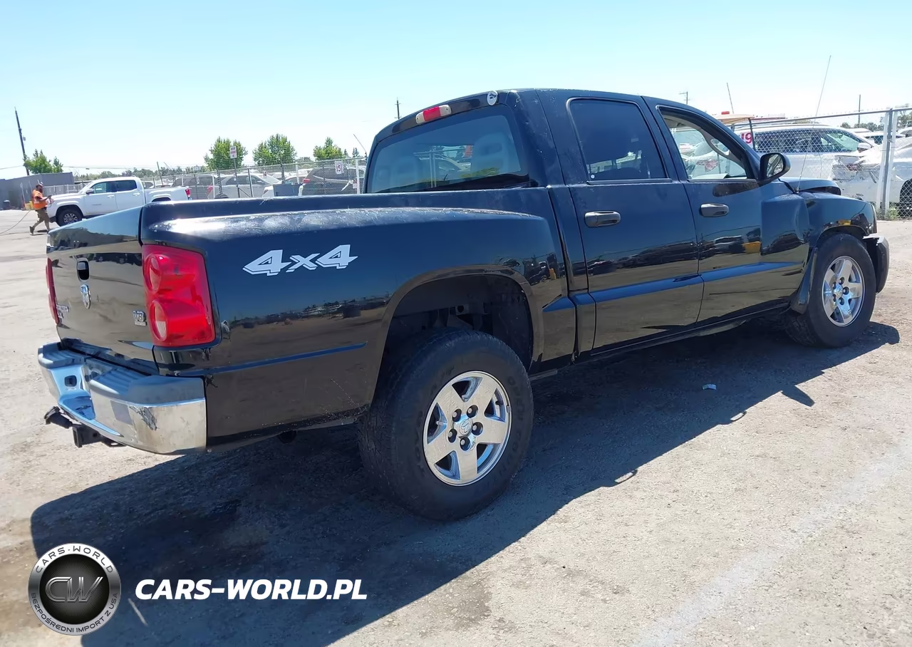 2005 Dodge Dakota Slt VIN:1D7HW48N95S271732 - 4