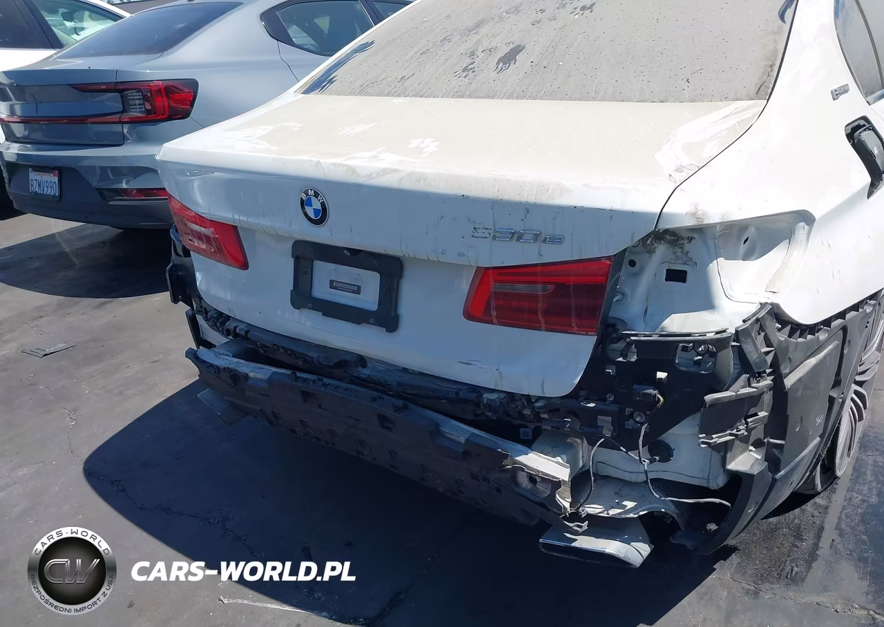2018 BMW 530E Iperformance VIN:WBAJA9C54JB033843 - 17