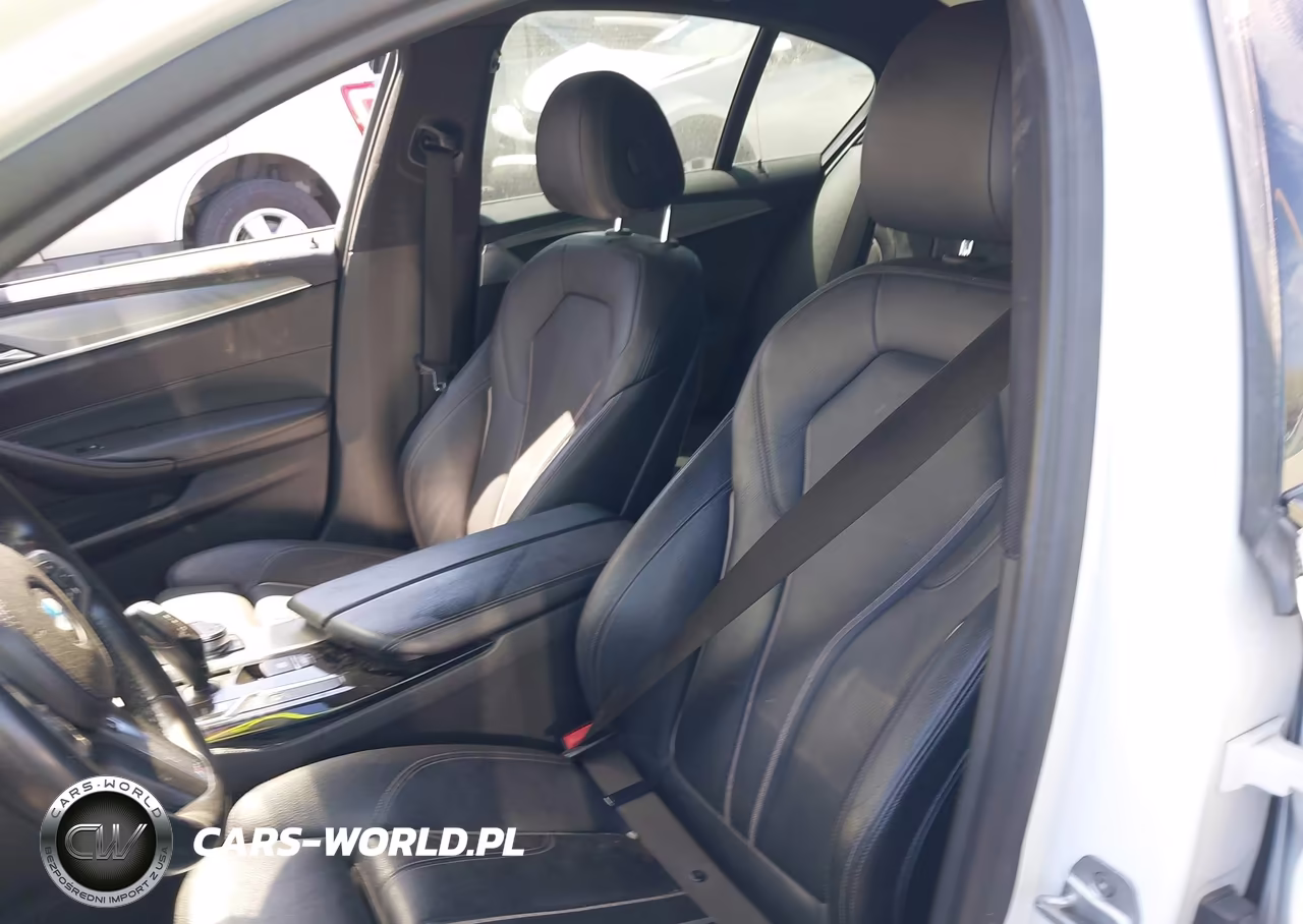 2018 BMW 530E Iperformance VIN:WBAJA9C54JB033843 - 21