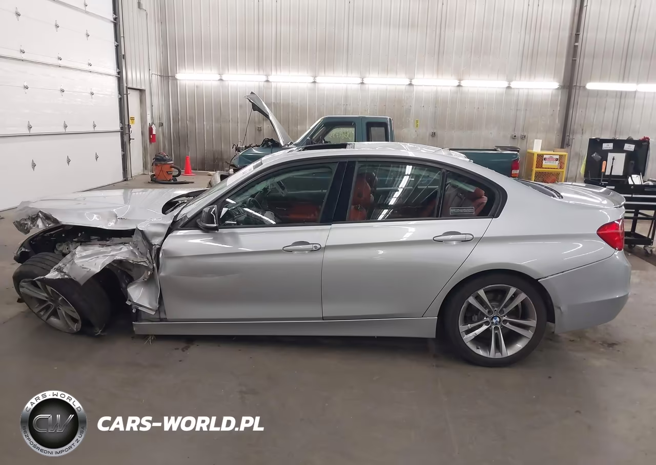 2014 BMW 335I xDrive VIN:WBA3B9C52EP458685 - 14