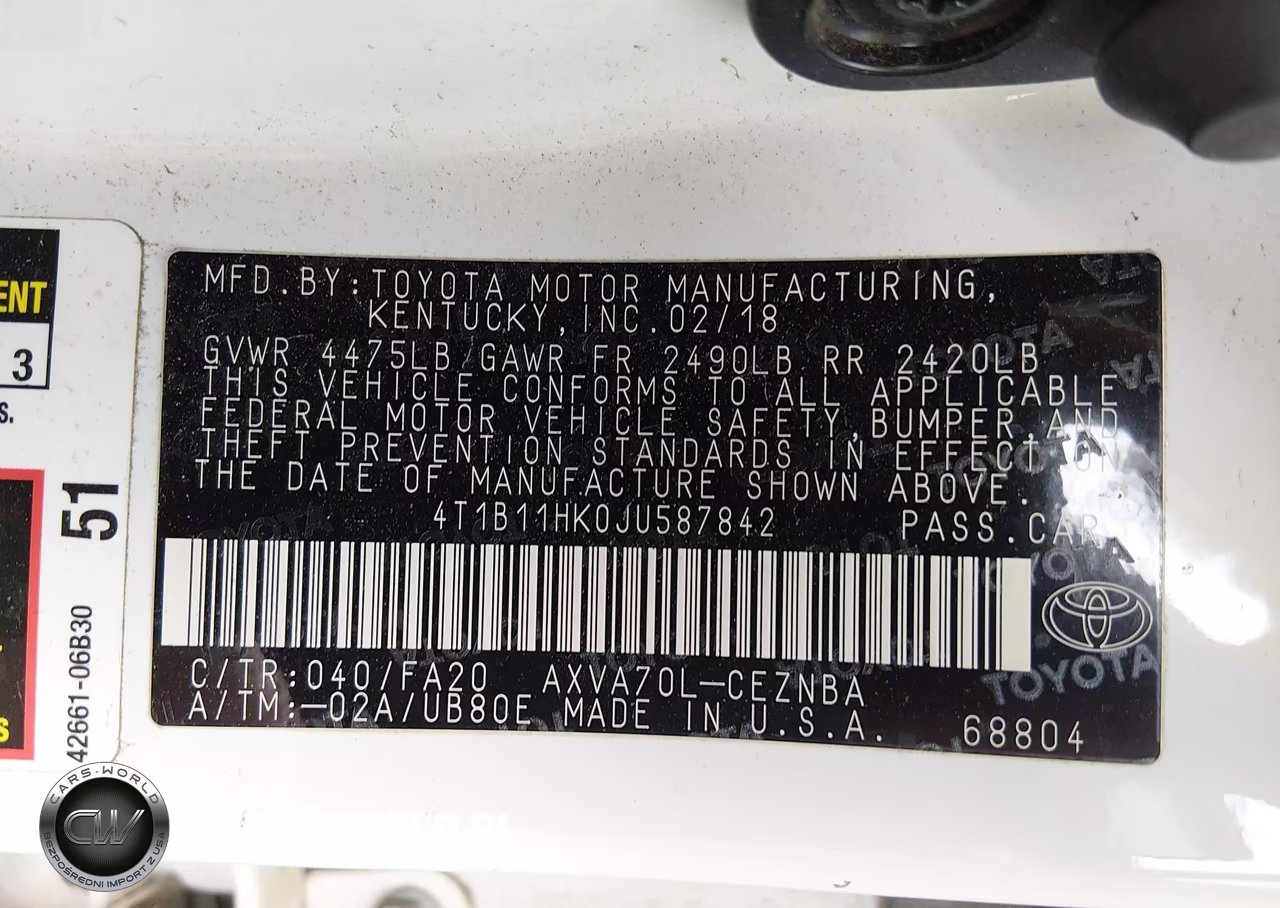2018 Toyota Camry Le VIN:4T1B11HK0JU587842 - 9