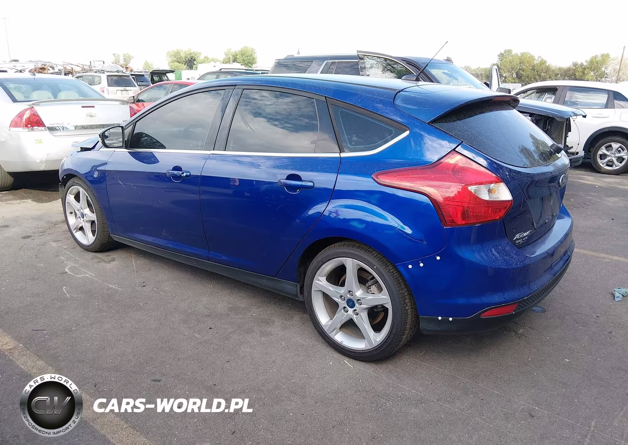 2012 Ford Focus Titanium VIN:1FAHP3N27CL468522 - 3