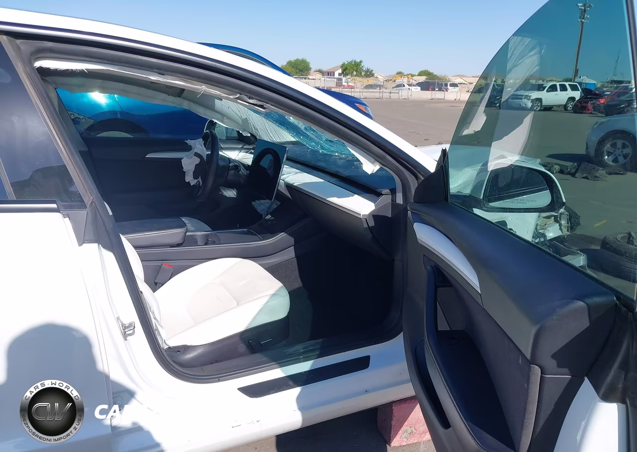 2021 Tesla Model 3 Standard Range Plus Rear-Wheel Drive VIN:5YJ3E1EA3MF994320 - 5