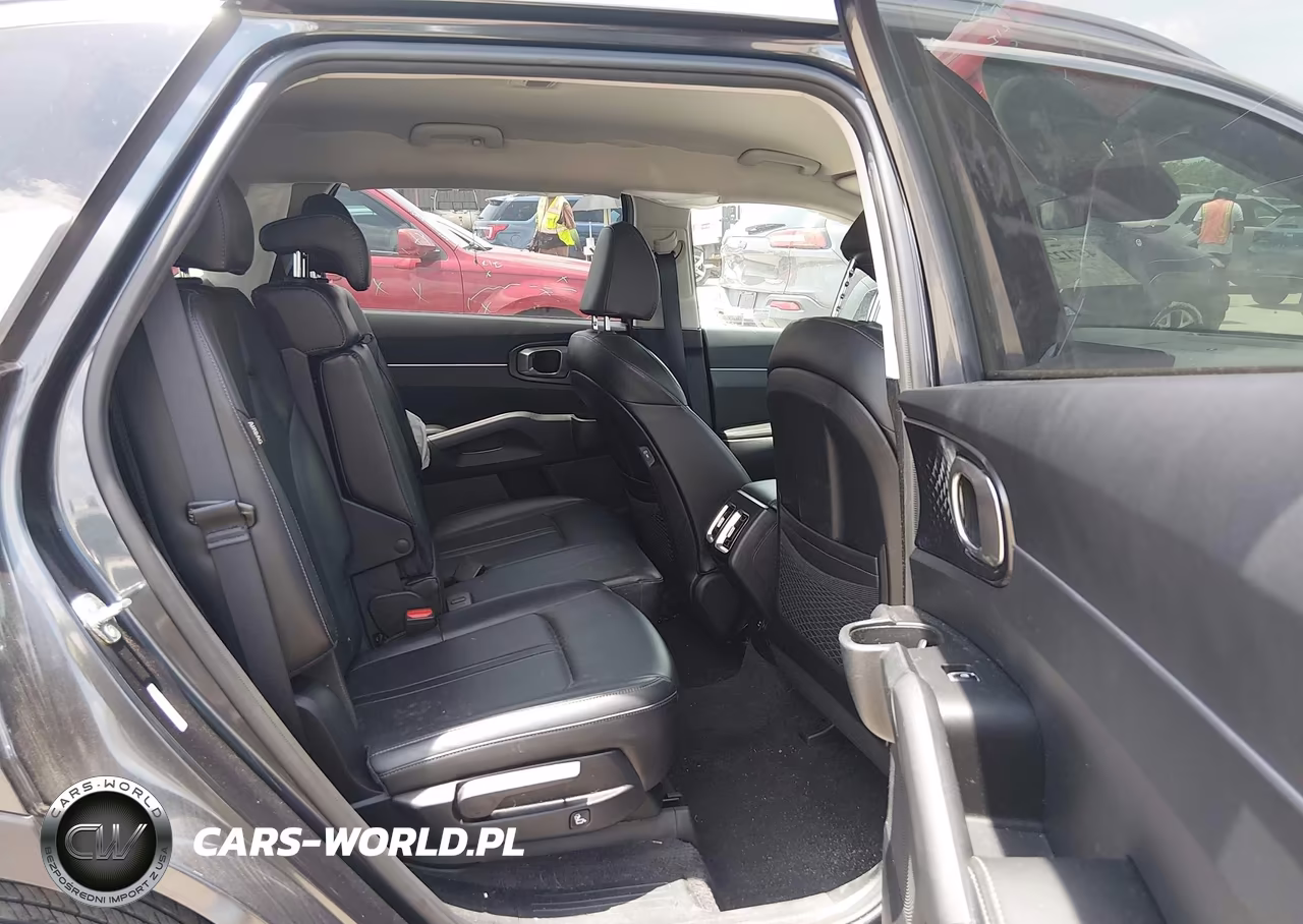 2024 Kia Sorento S VIN:5XYRL4JC9RG258328 - 8