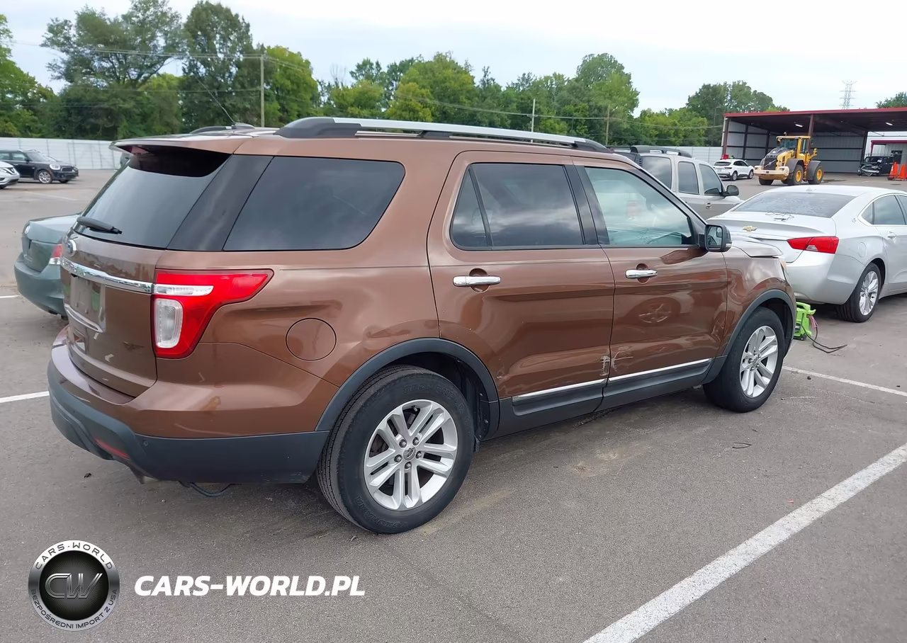 2011 Ford Explorer Xlt VIN:1FMHK7D88BGA02817 - 4