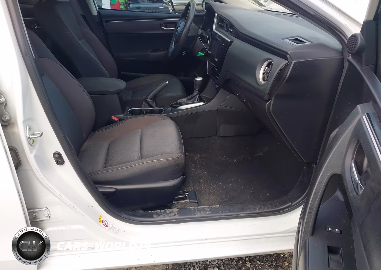 2017 Toyota Corolla Le VIN:5YFBURHE5HP734412 - 5