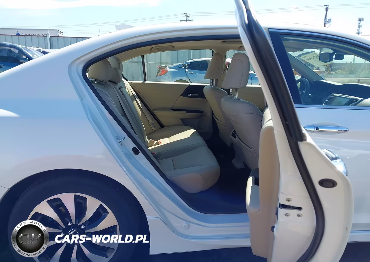 2017 Honda Accord Hybrid Touring VIN:JHMCR6F75HC020506 - 8