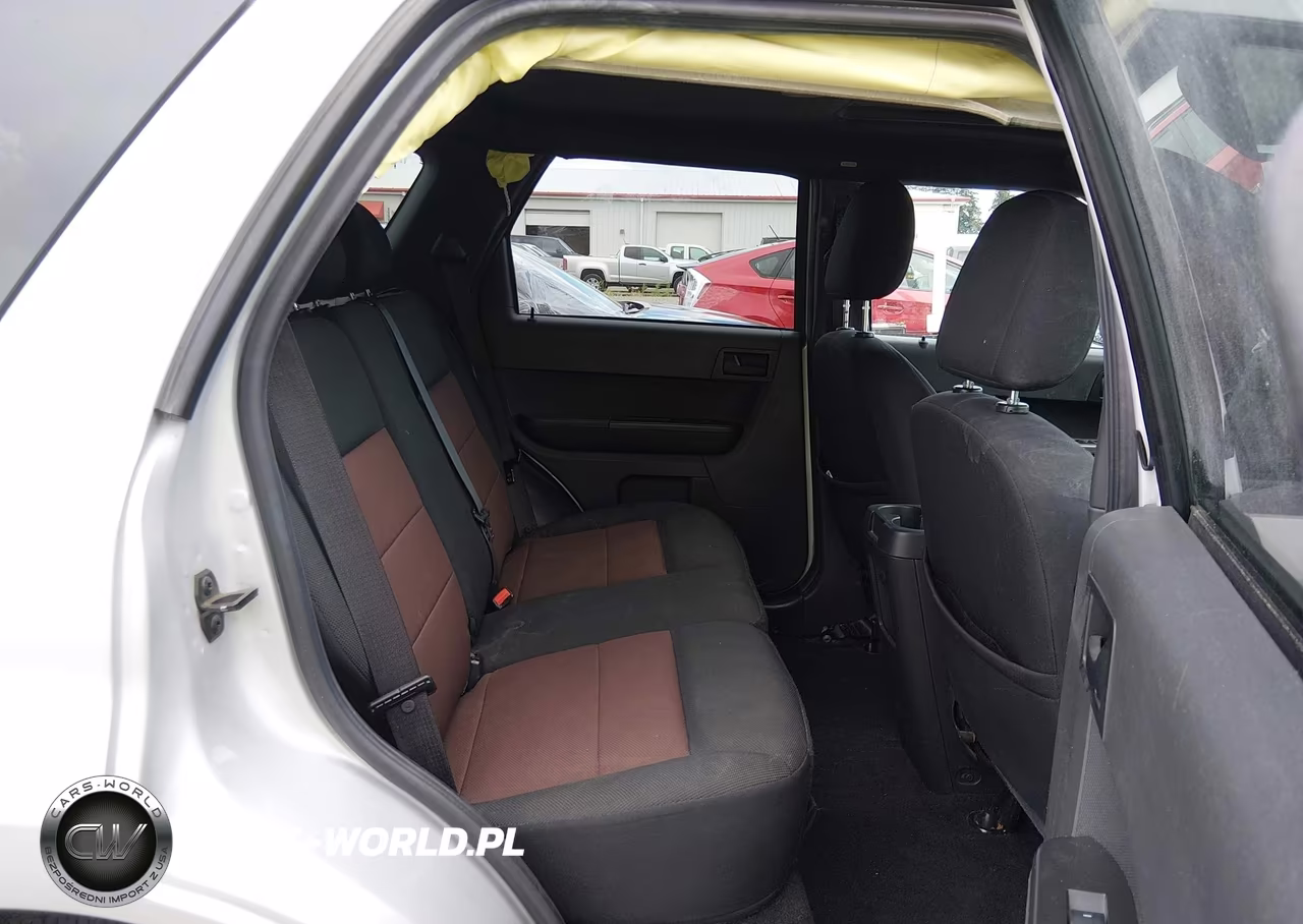 2008 Ford Escape Xlt VIN:1FMCU93128KB69118 - 18