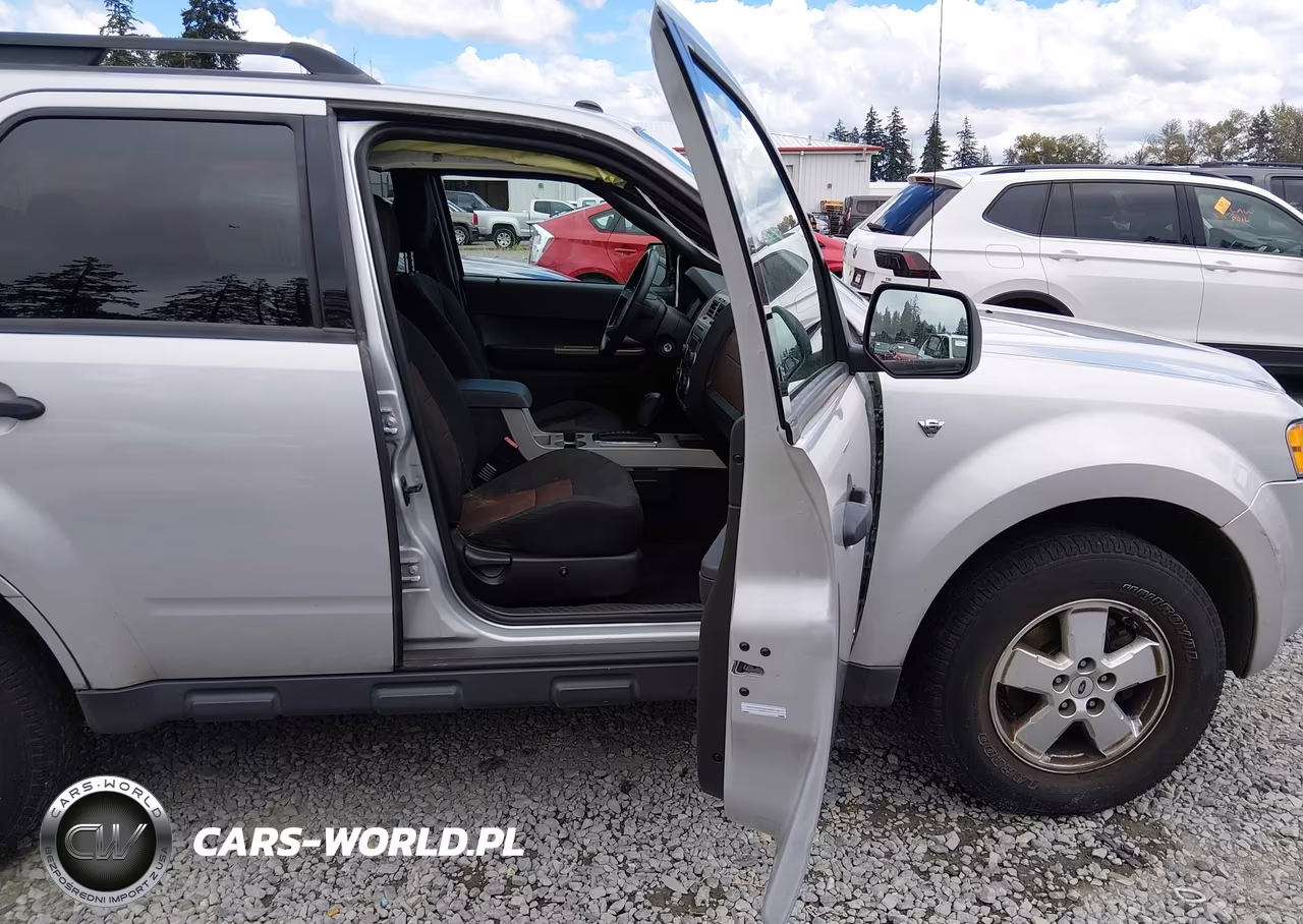 2008 Ford Escape Xlt VIN:1FMCU93128KB69118 - 5