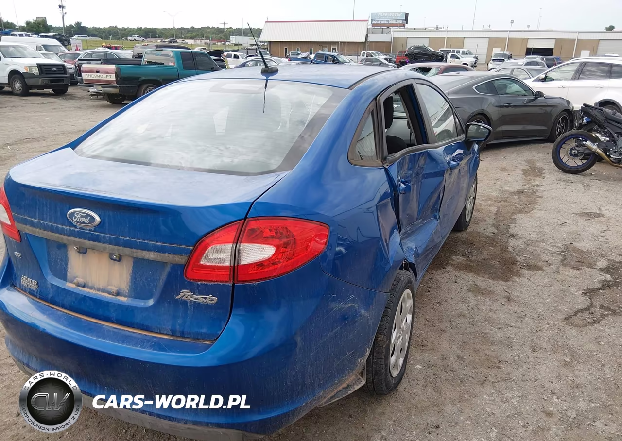 2011 Ford Fiesta Se VIN:3FADP4BJ0BM135205 - 4