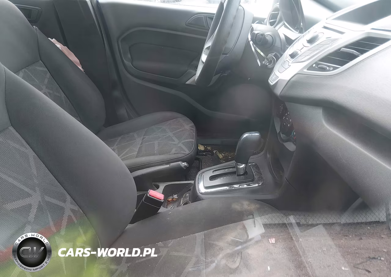 2011 Ford Fiesta Se VIN:3FADP4BJ0BM135205 - 5